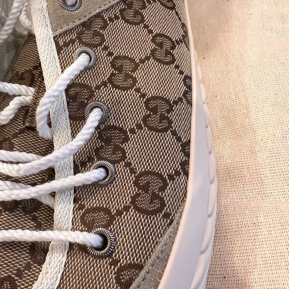 Gucci Men’s GG Canavs low top sneakers. Size 11 - Picture 10 of 16